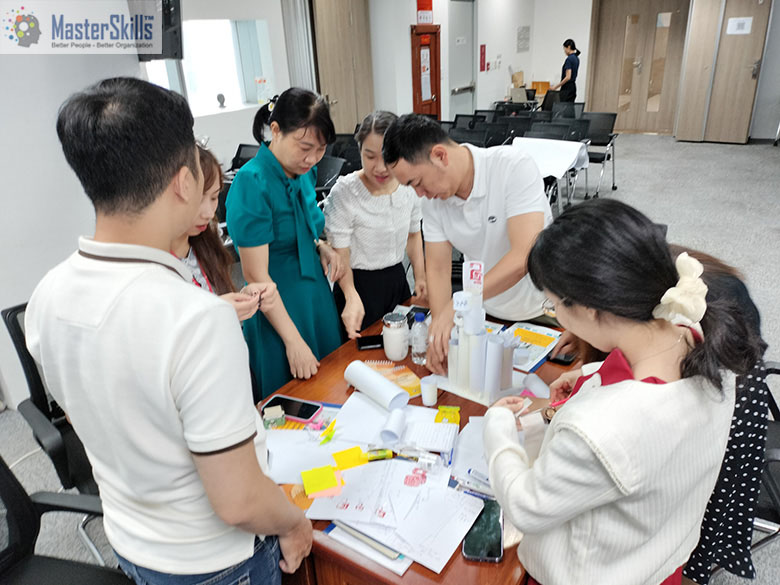 hình lớp học