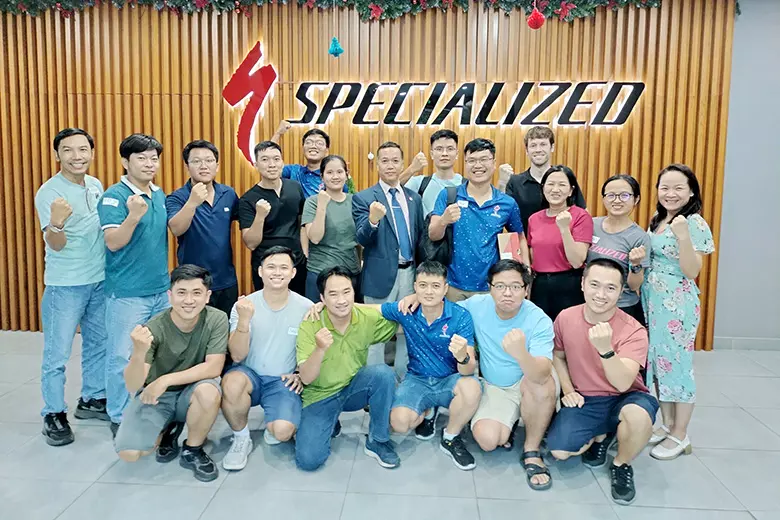 Quản Lý 5 Rối Loạn Nhóm Làm Việc - Công ty Specialized Bicycle Components Vietnam - Tp