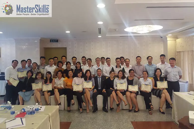 Xây Dựng Hình Ảnh Cá Nhân - Công ty Santen Pharmaceutical Vietnam - Tp